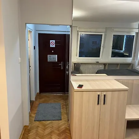 Leo Βελιγράδι