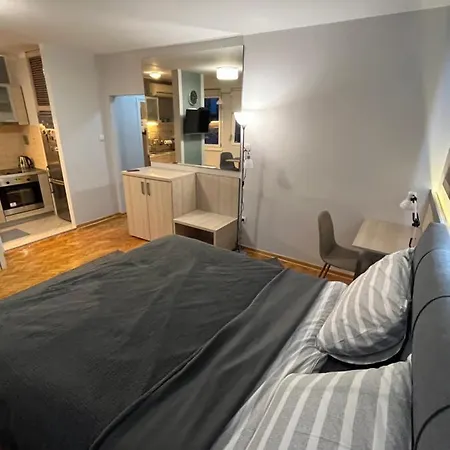 Leo Appartement Belgrado
